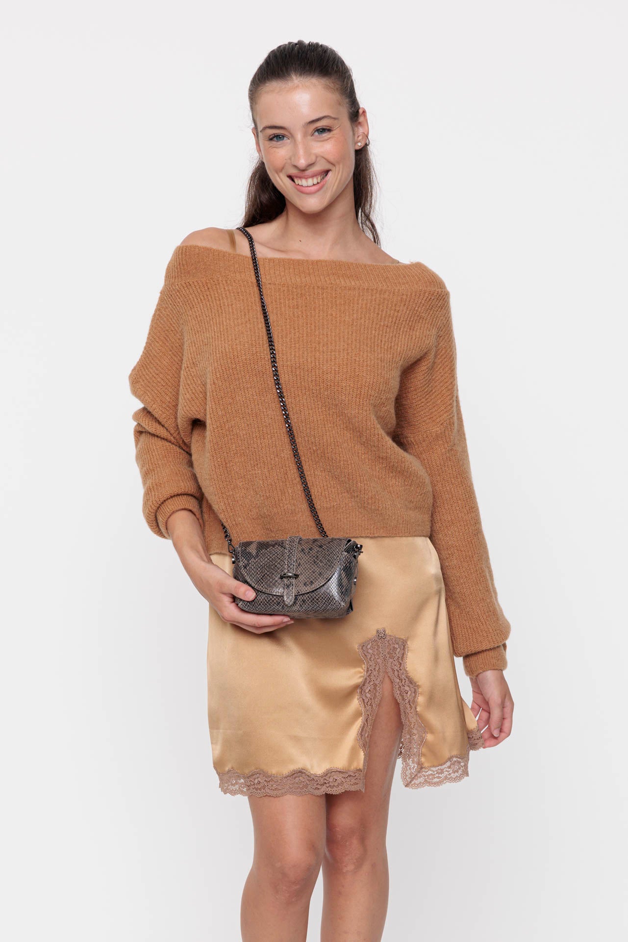 Pull en maille encolure bateau Camel