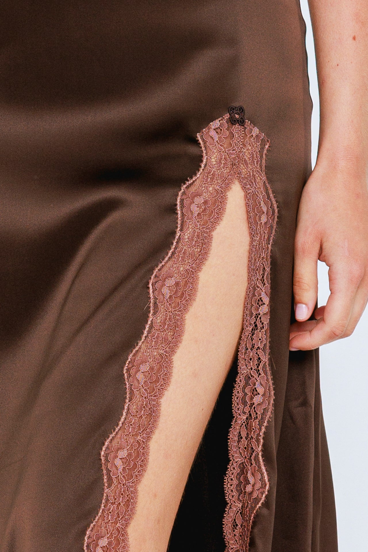 Robe de soirée longue fendue, Chocolat - Café - Vannina VESPERINI